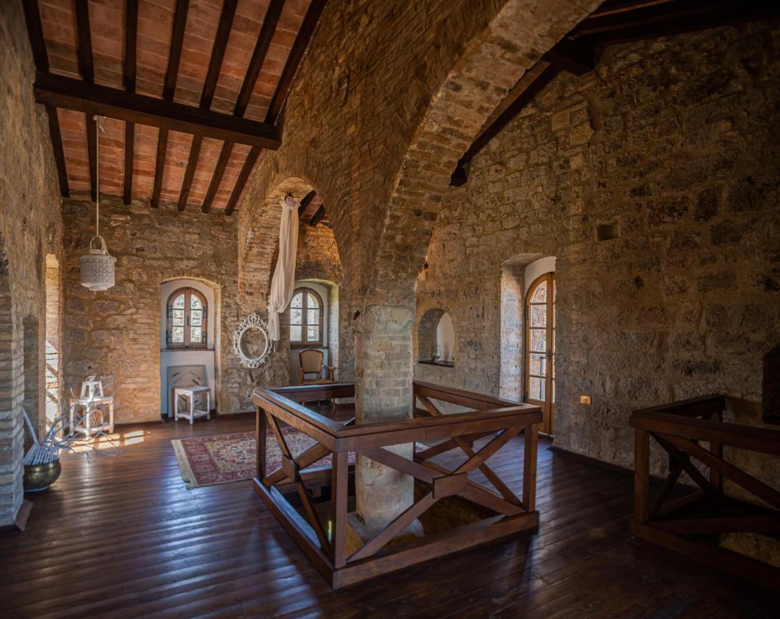 B&B La Torre - Fattoria Di Larniano San Gimignano Dış mekan fotoğraf